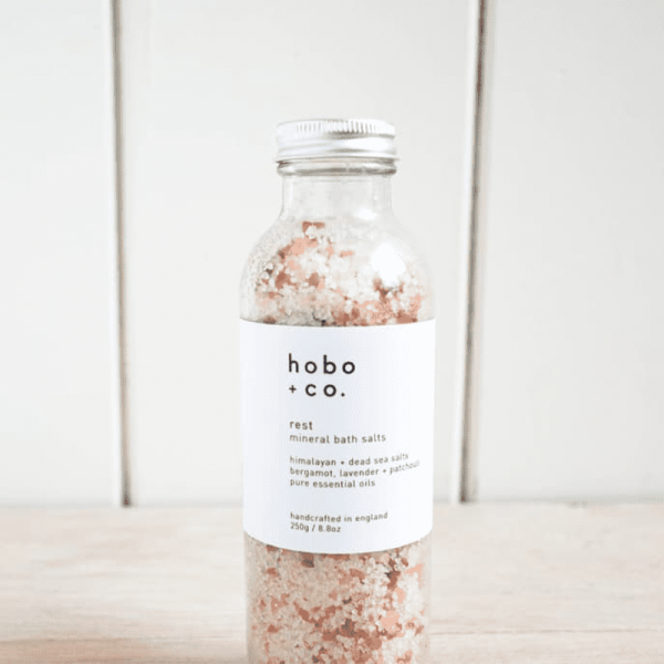 audrey and lewis bath salts review, bade salz, badesalz, badesalz badewanne, badesalz bio, badesalz verpackung, badezusatz, bath product brands, bath salt, bath salt kaufen, bath soak, besonderes badesalz, earl of east bath salts, himalaya salz, hobo and co, hobo co, kismet salt soak, mini bath salts, salz mineral, sprudelndes badesalz selber machen, wassersteine