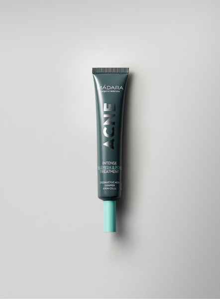 MADARA Organic Skincare ACNE Intense Blemish & Pore Treatment