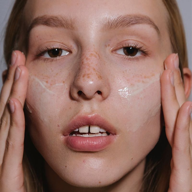 MADARA Organic Skincare ACNE Hydra-Derm Balancing Fluid