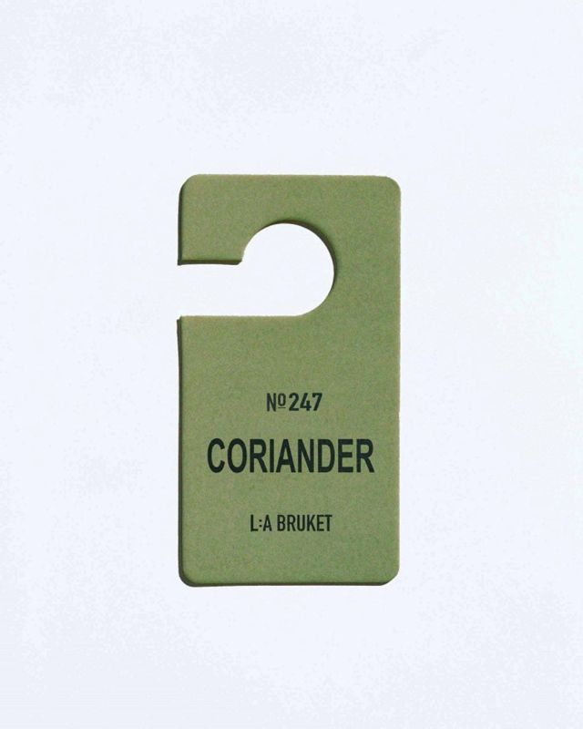 L:A BRUKET No. 247 Fragrance Tag Coriander Duftanhänger