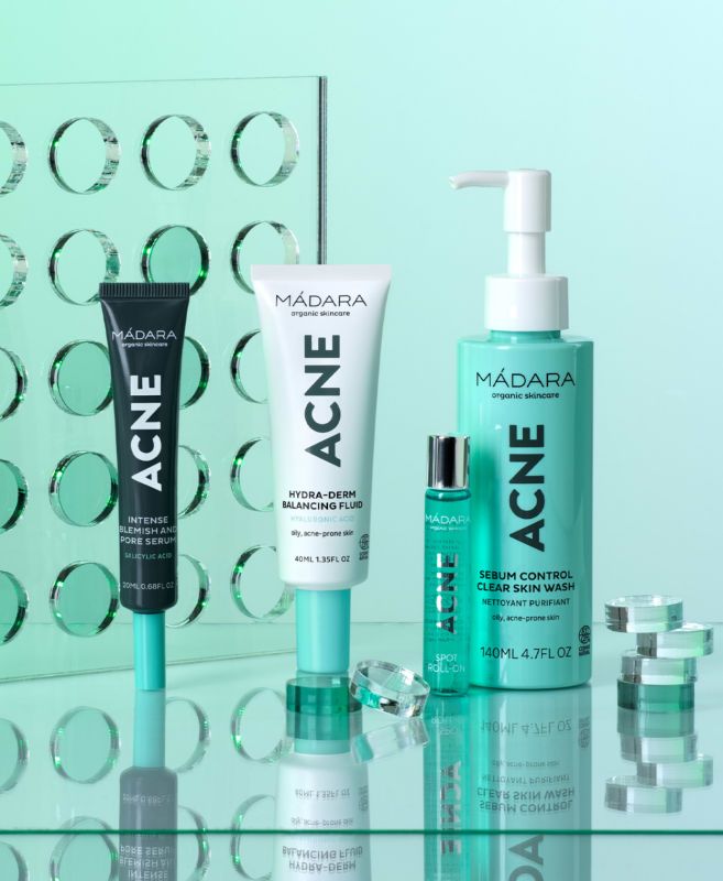 MADARA Organic Skincare ACNE Intense Blemish & Pore Treatment