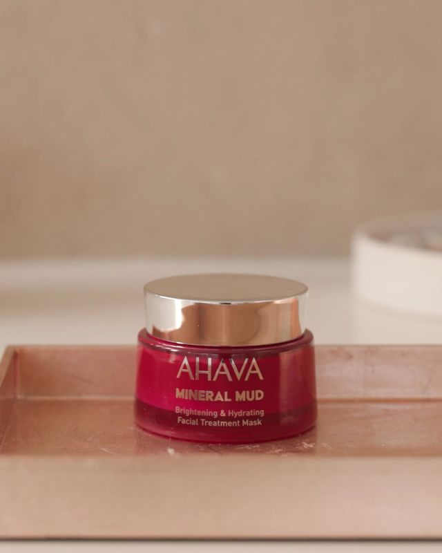Ahava Brightening & Hydration Facial Treatment Mask