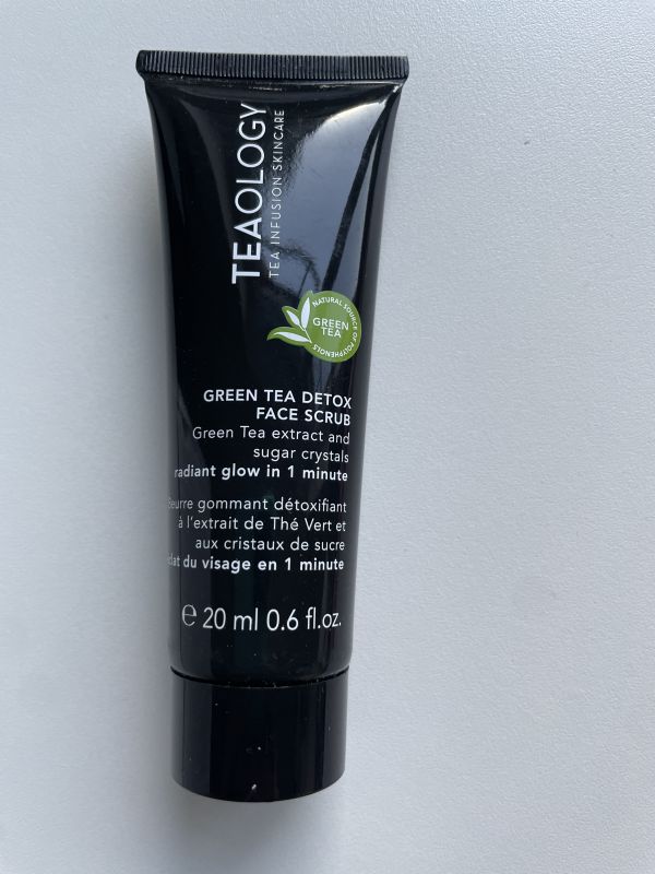 TEAOLOGY Green Tea Detox Face Scrub Gesichtspeeling Reisegröße